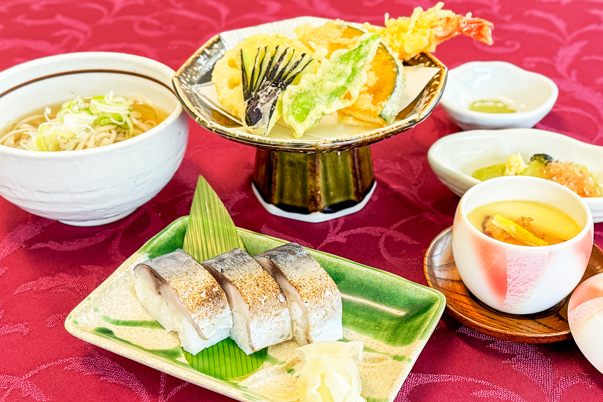 鯖の押し寿司御膳